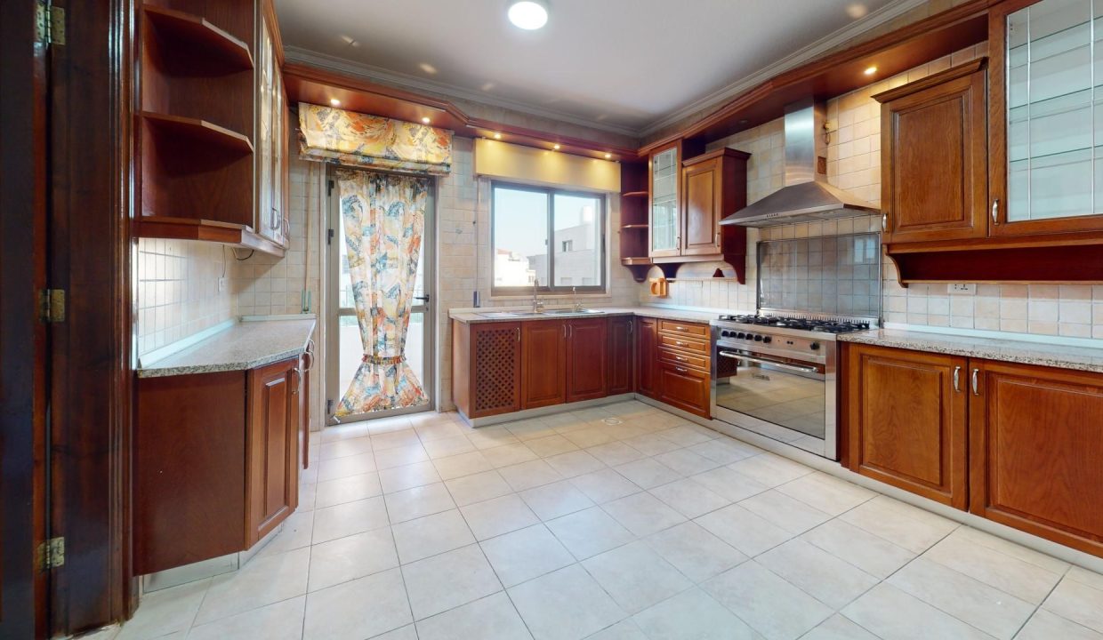 Unfurnished-Apartment-for-Rent-Kitchen