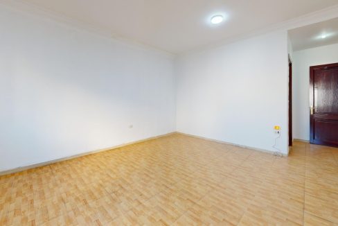 Unfurnished-Apartment-for-Rent-Living-Room 2