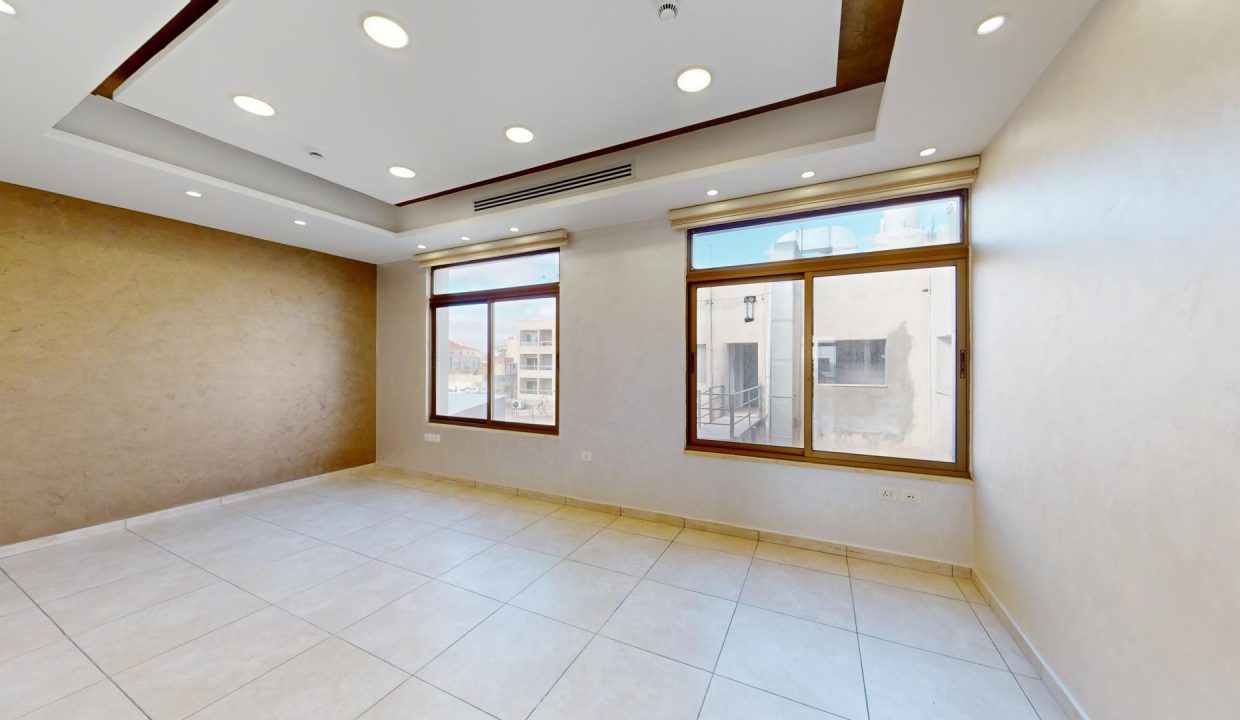 Decorated-Office-for-Rent-11262024_111115